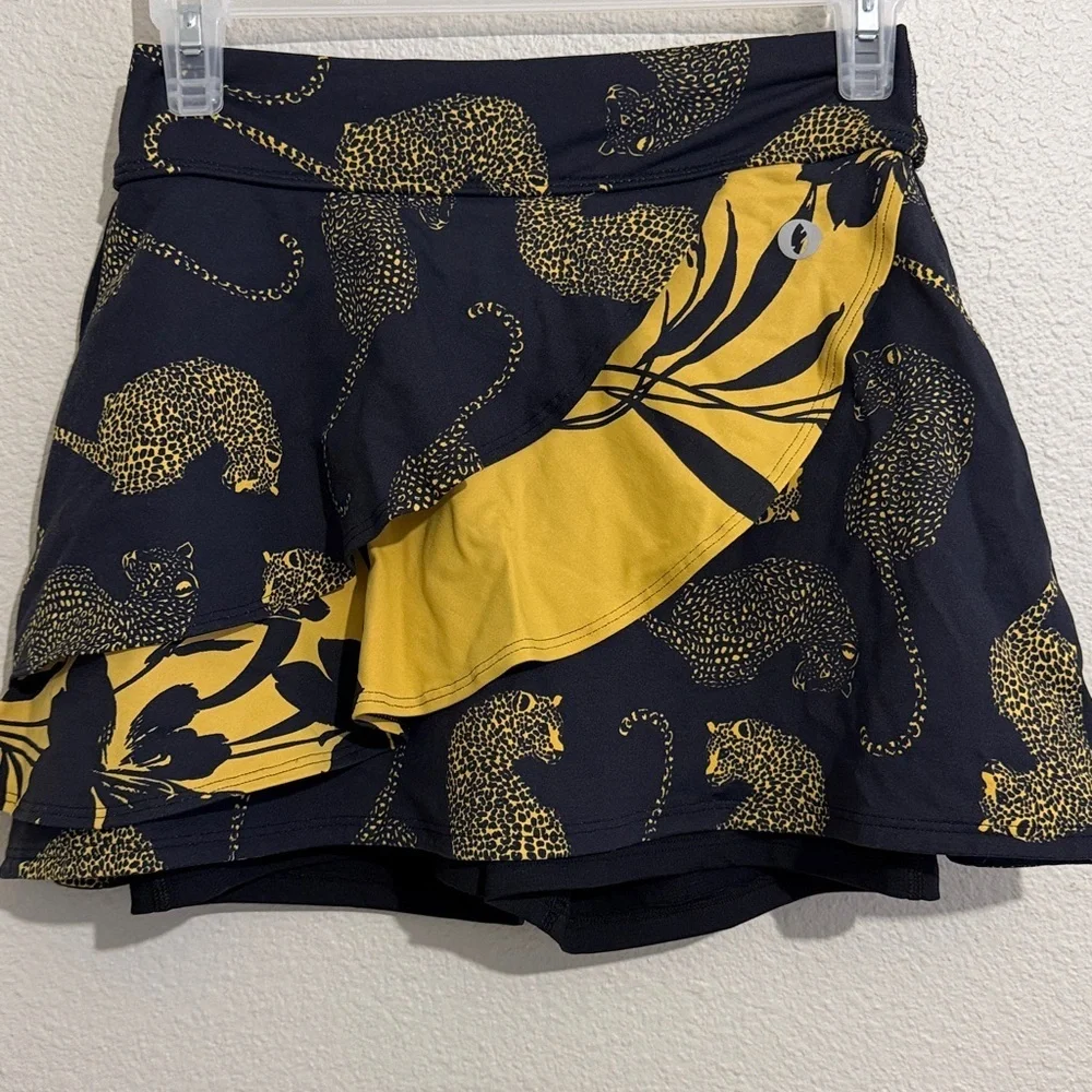dona jo black skort